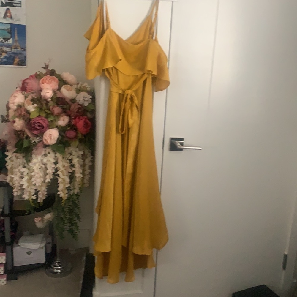 Lulu’s Dress - Picture 2 of 2